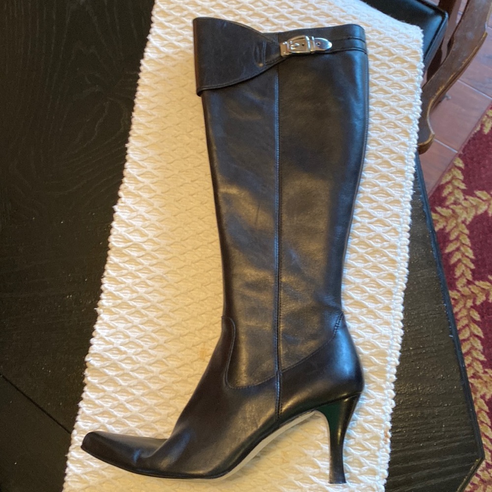 Leather “ L-SOAVE” Franco Sarto boots